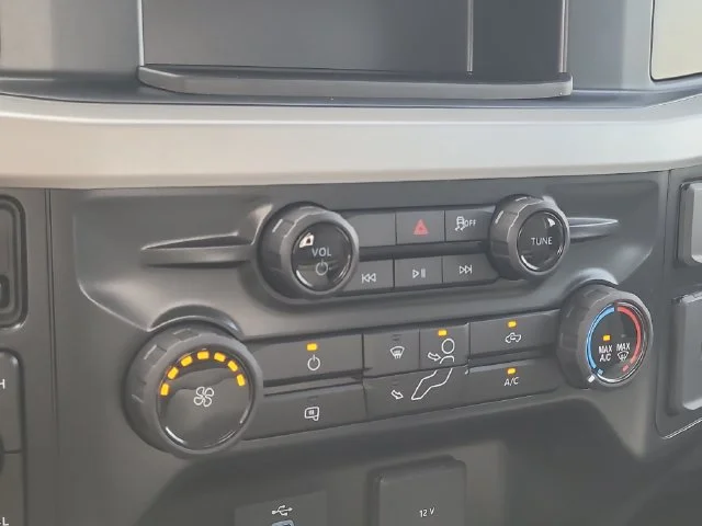New 2027 Gray Metallic Ford XL 4WD CREW CAB image 24