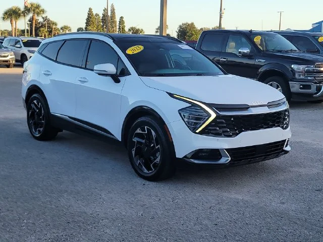 Certified Used 2023 White Kia SX-Prestige image 3