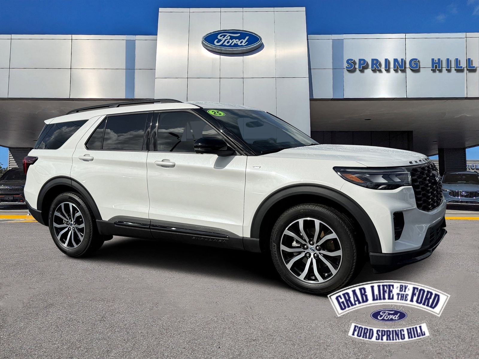 2025 Ford Explorer ST-LINE RWD (PL535)'s photo