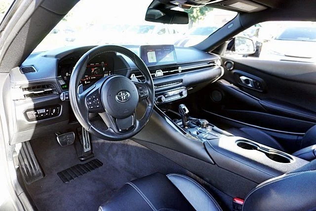 Used 2021 White Toyota 3.0 image 22