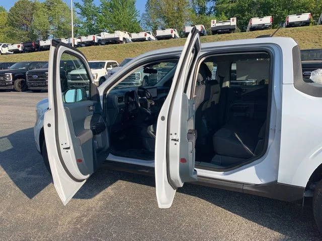 New 2026 White Ford XL image 17