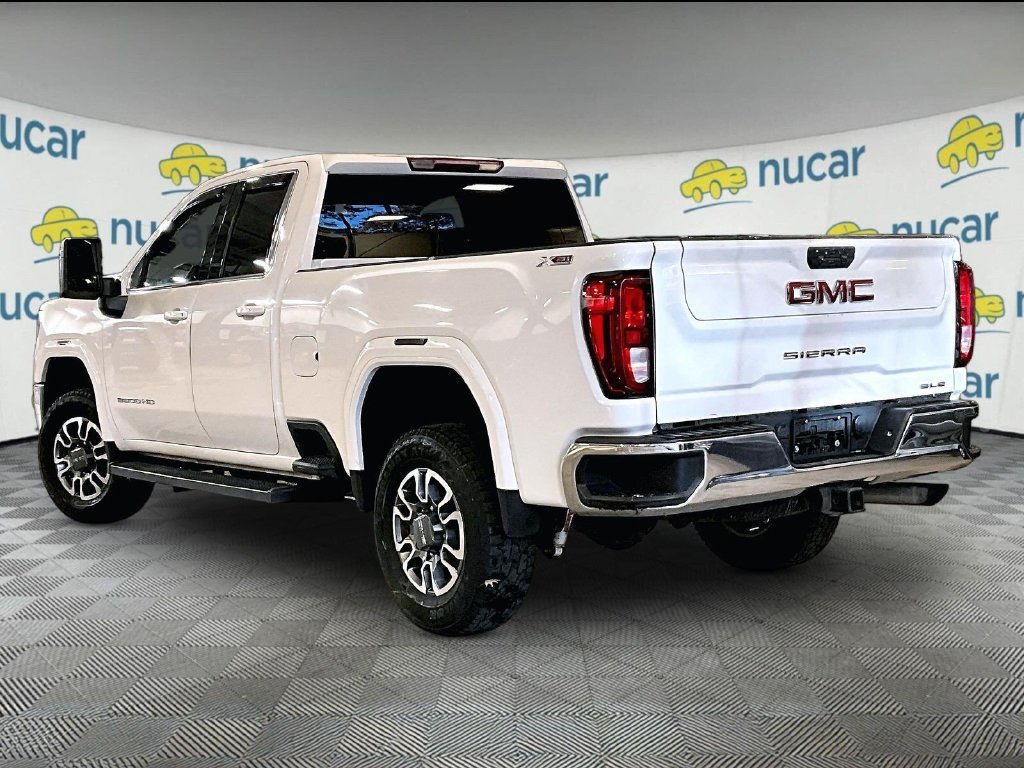 Used 2022 White GMC SLE image 4