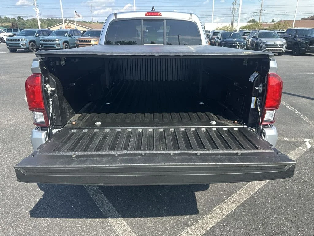 Used 2022 Silver Toyota SR image 29