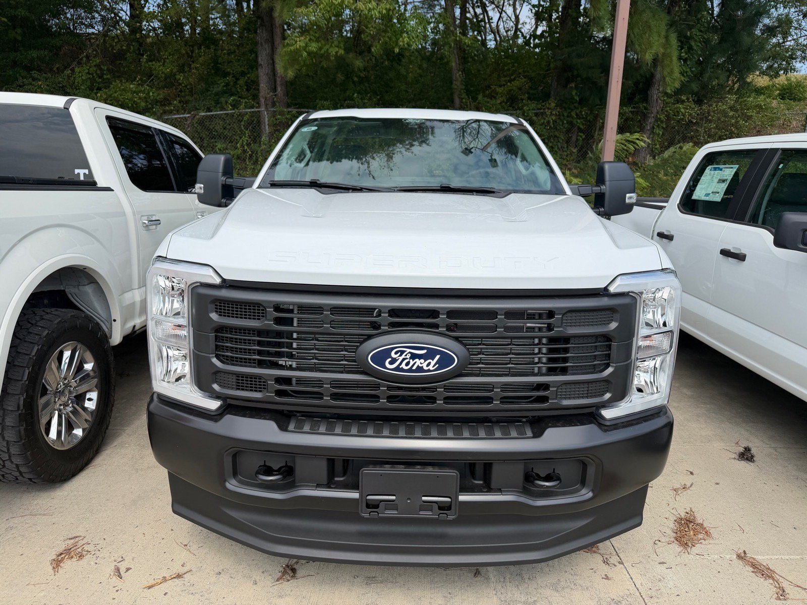 New 2027 Oxford White Ford F-250® XL image 8