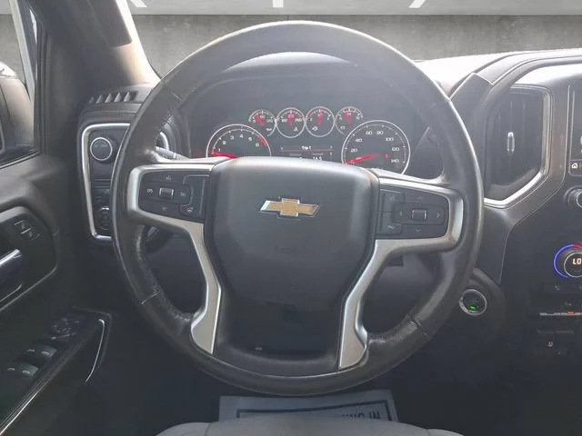 Used 2020 IRIDESCENT PEARL TRICOAT Chevrolet LT image 22