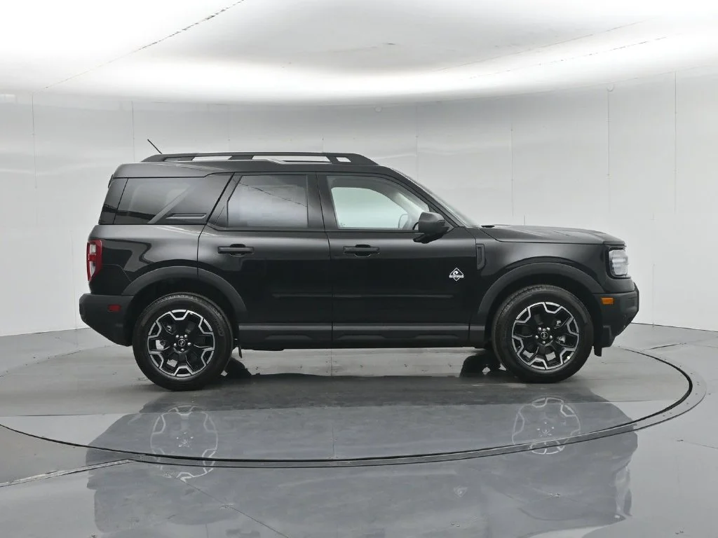 New 2026 Shadow Black Ford Outer Banks image 26