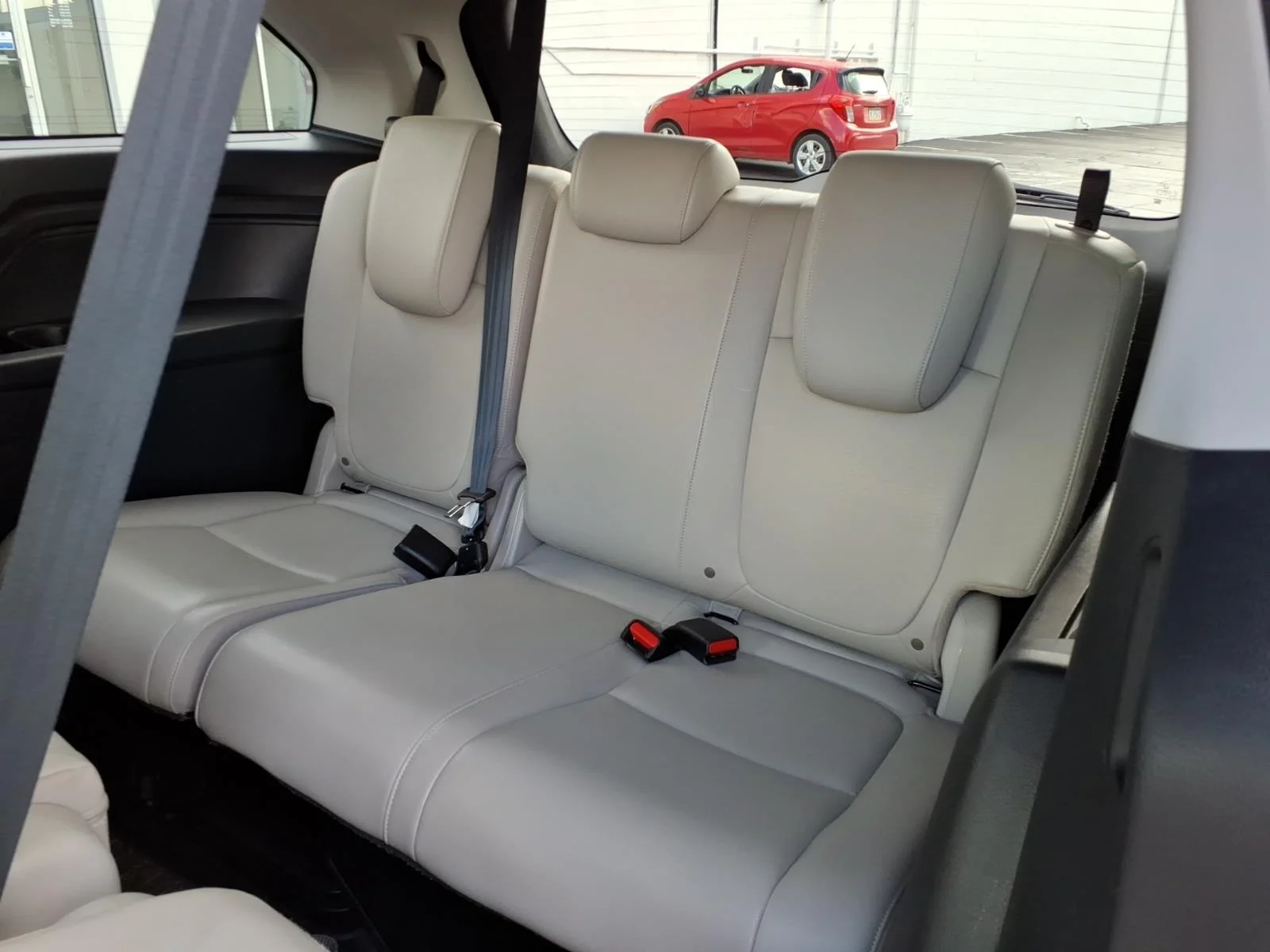 Used 2025 Smoke Blue Pearl Honda EX-L image 8