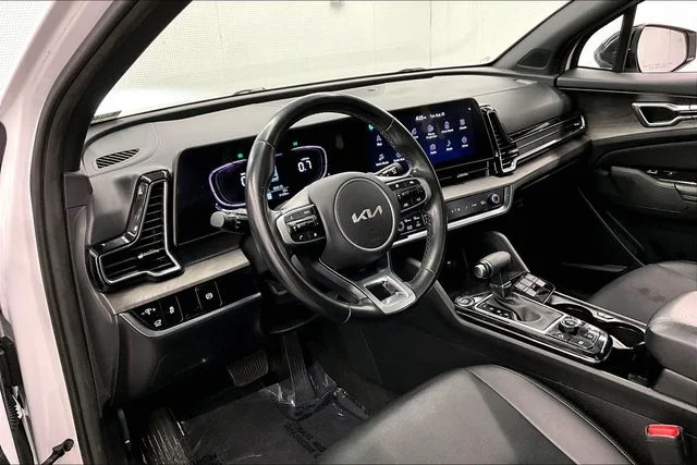 Used 2023 Glacial White Pearl Kia X-Line image 16