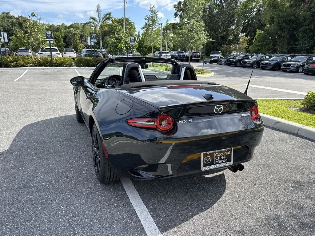 2026 Mazda MX-5 Miata Club - Photo 13