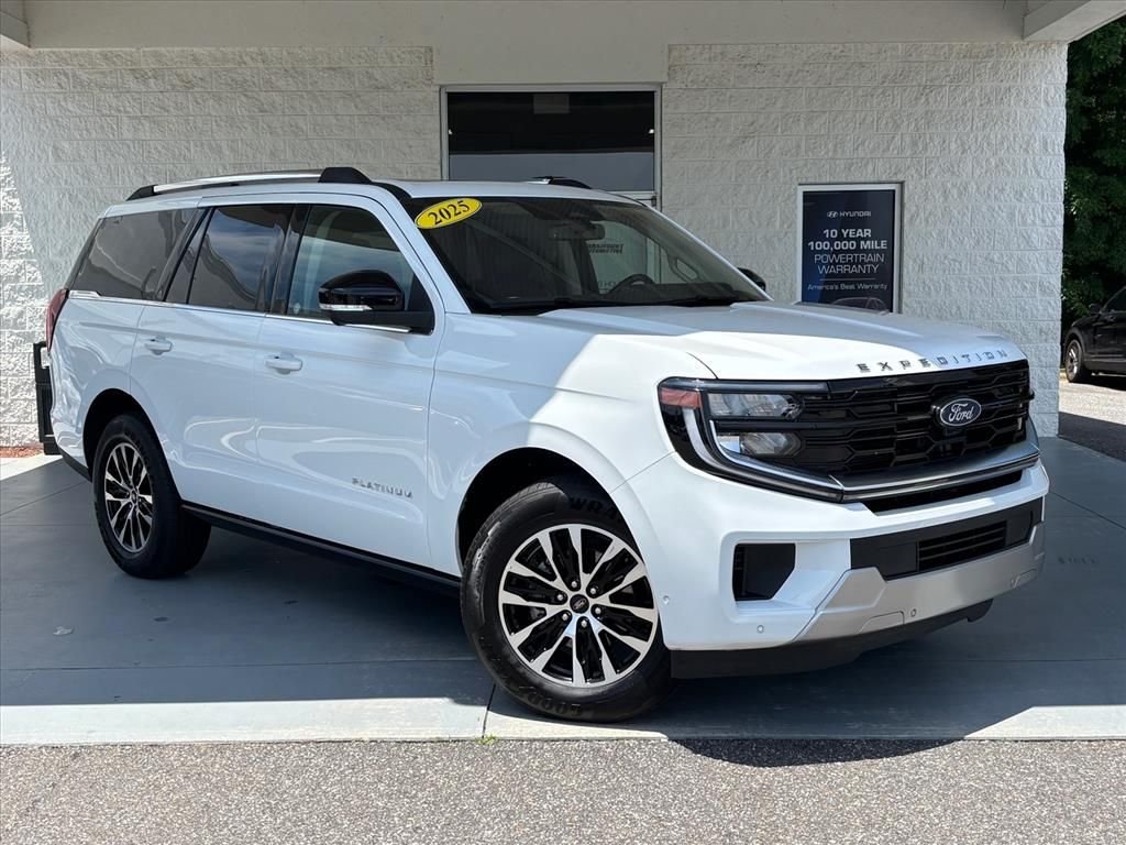 2025 Ford Expedition Platinum 4x4's photo