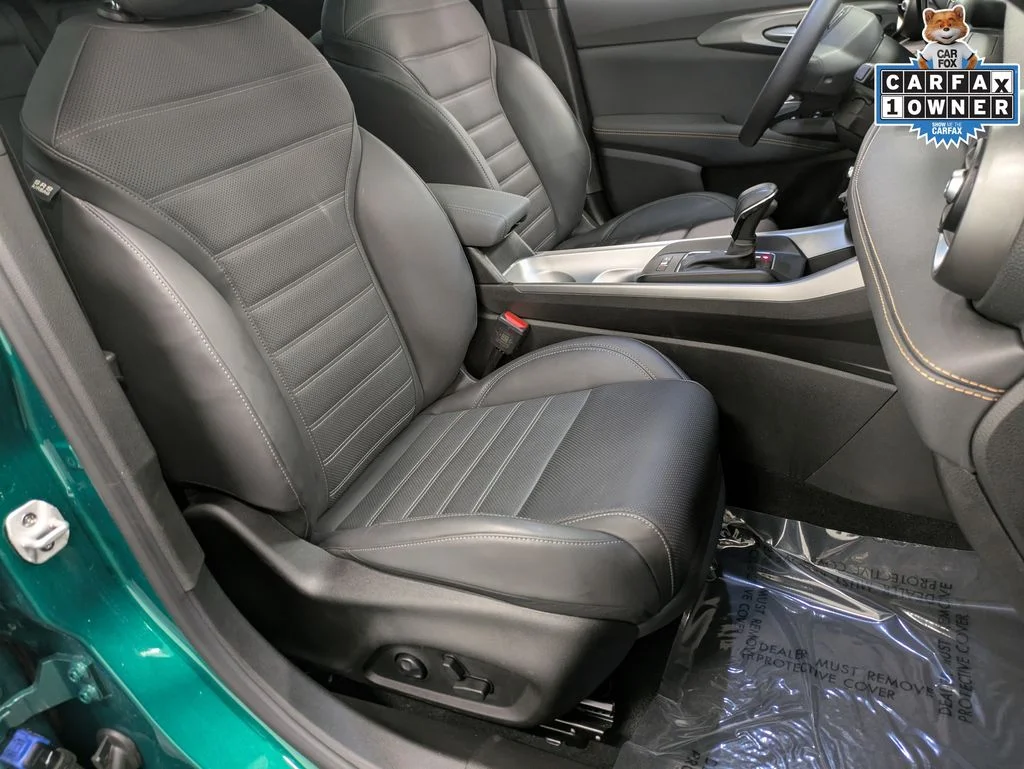 Used 2025  Alfa Romeo  image 29