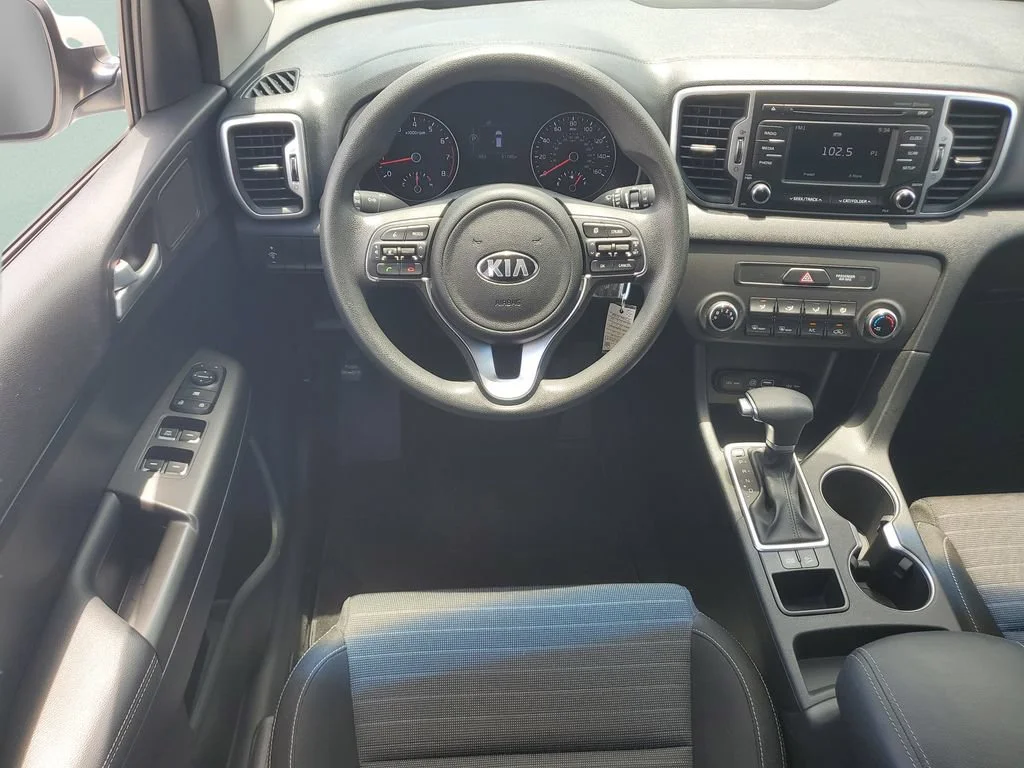 Used 2018 White Kia LX image 13