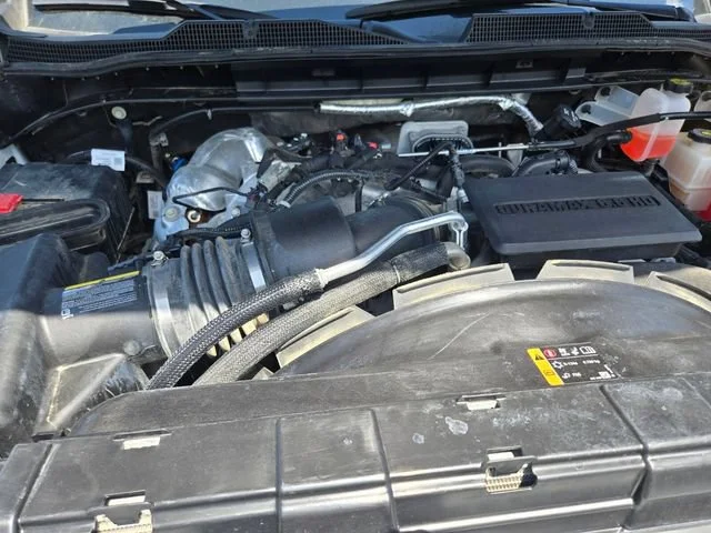 Used 2025 Summit White Chevrolet LT image 22