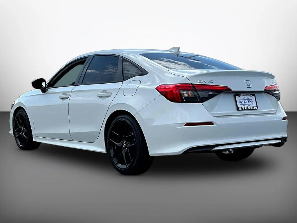 Used 2023 Platinum White Pearl Honda Sport image 4
