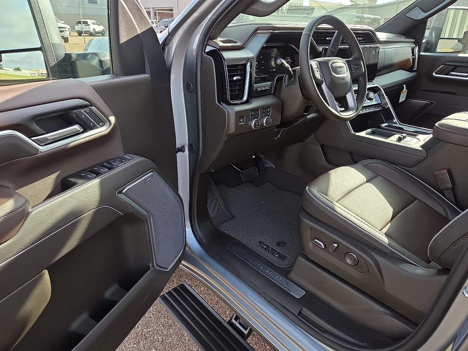 2026 GMC Sierra 3500HD Denali - Photo 12