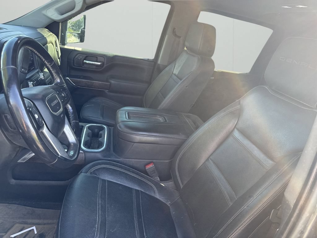 Used 2020 CARBON BLACK METALLIC GMC Denali image 10