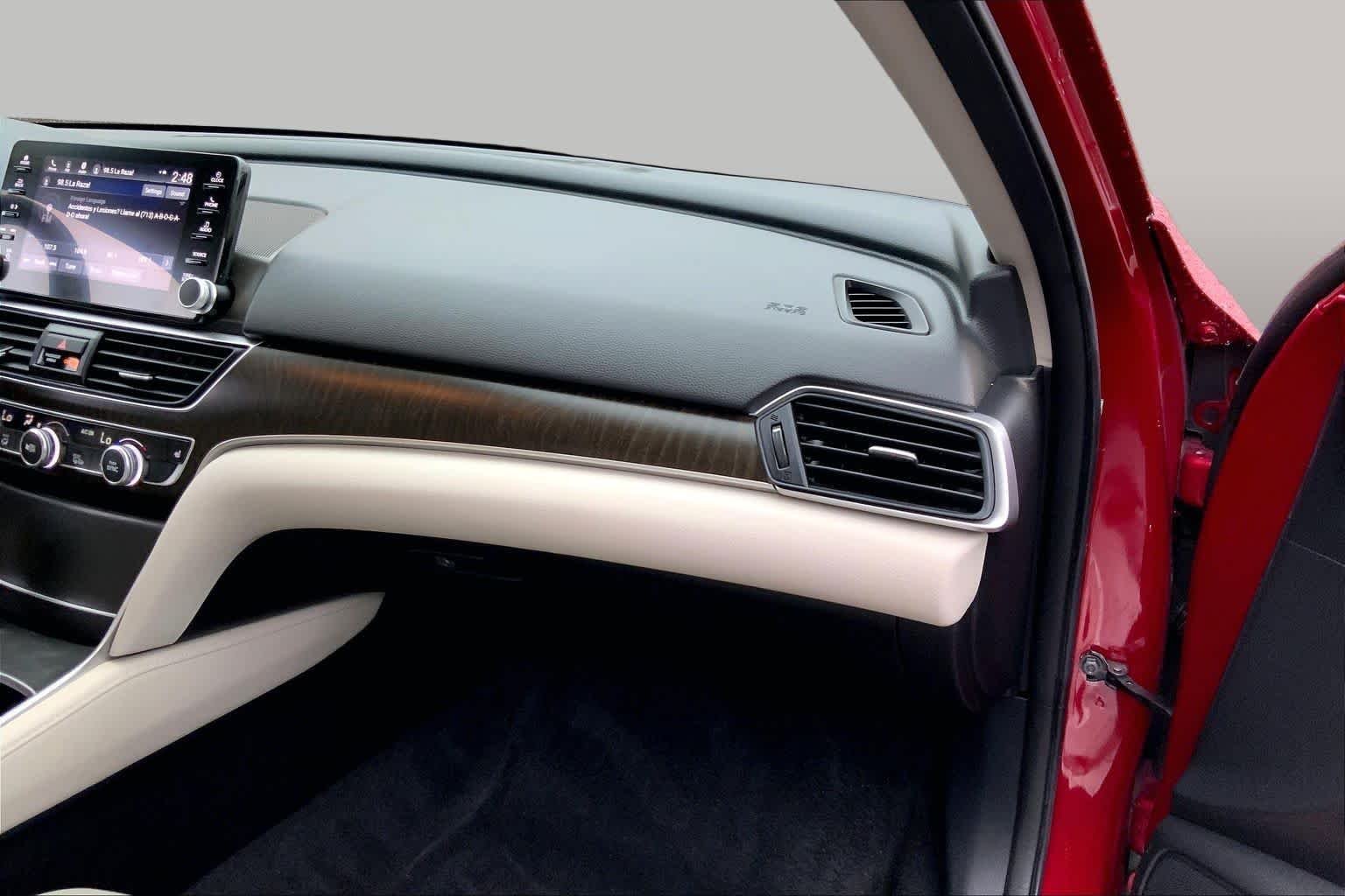 Used 2020 Radiant Red Metallic Honda EX-L image 18