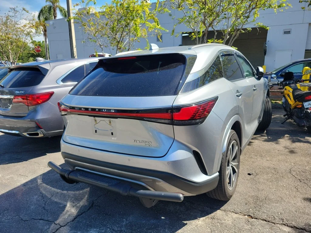 Used 2023 Silver Lexus 350 Premium image 8