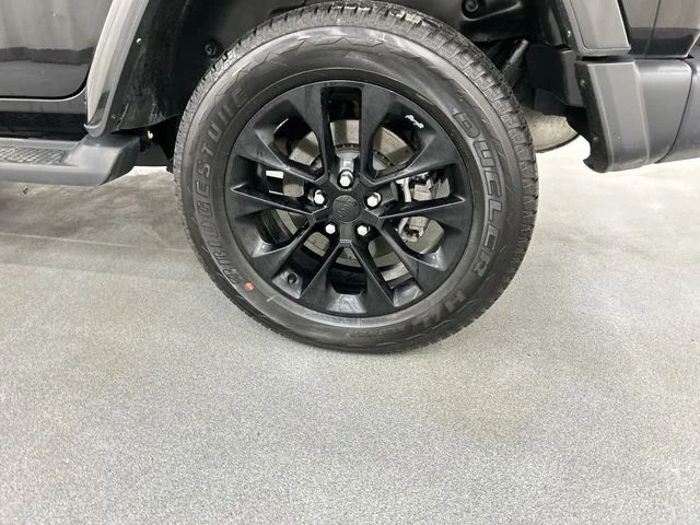 Used 2021 Black Jeep Unlimited Sahara 4xe image 5