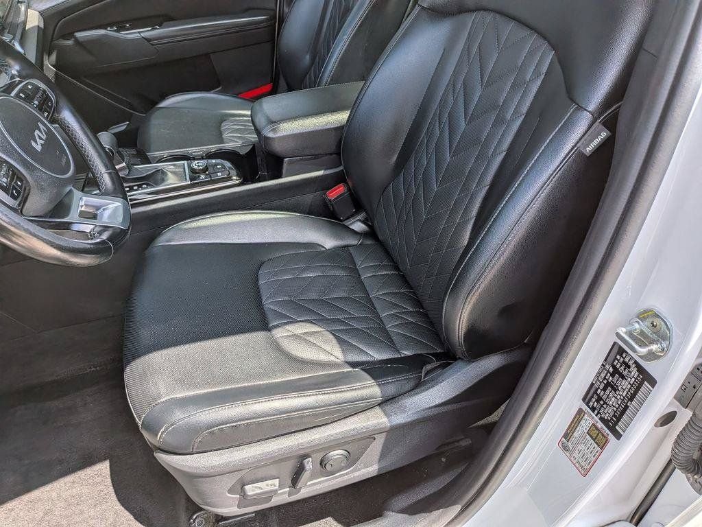 Used 2023 White Kia X-Line image 23