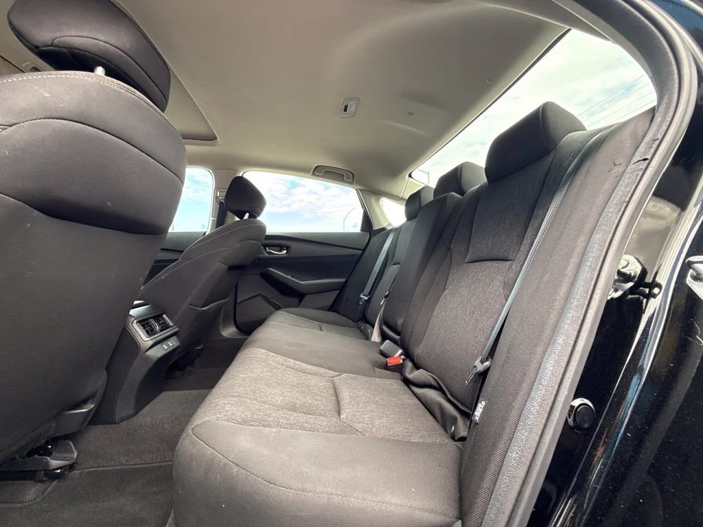 Used 2025 Black Honda SE image 33