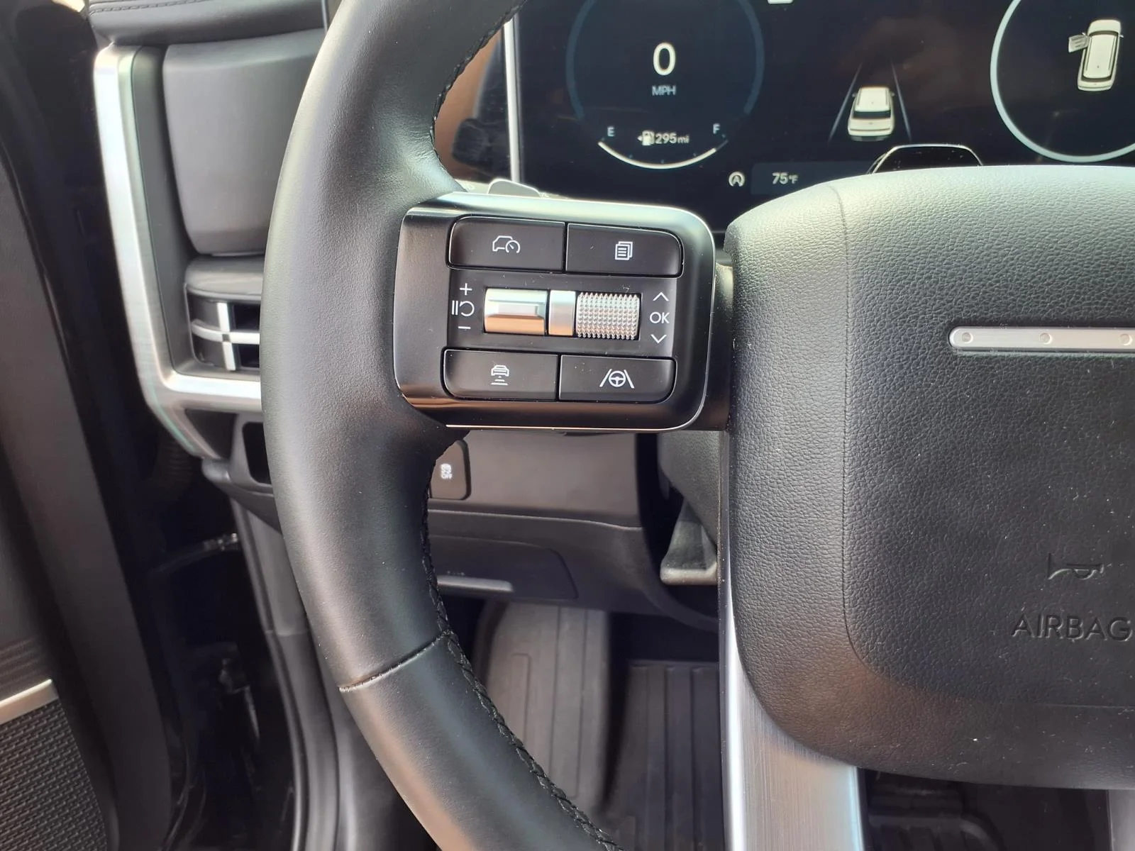 Used 2024 Black Hyundai Limited image 7