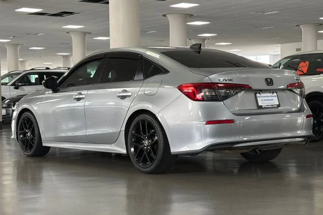 Certified Used 2023 Lunar Silver Metallic Honda 2.0L 4D SPORT image 9