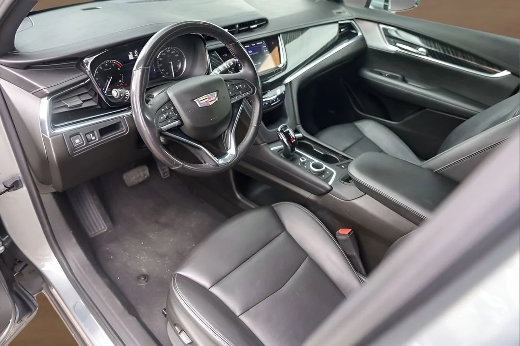 Used 2023 Argent Silver Metallic Cadillac Premium Luxury image 10