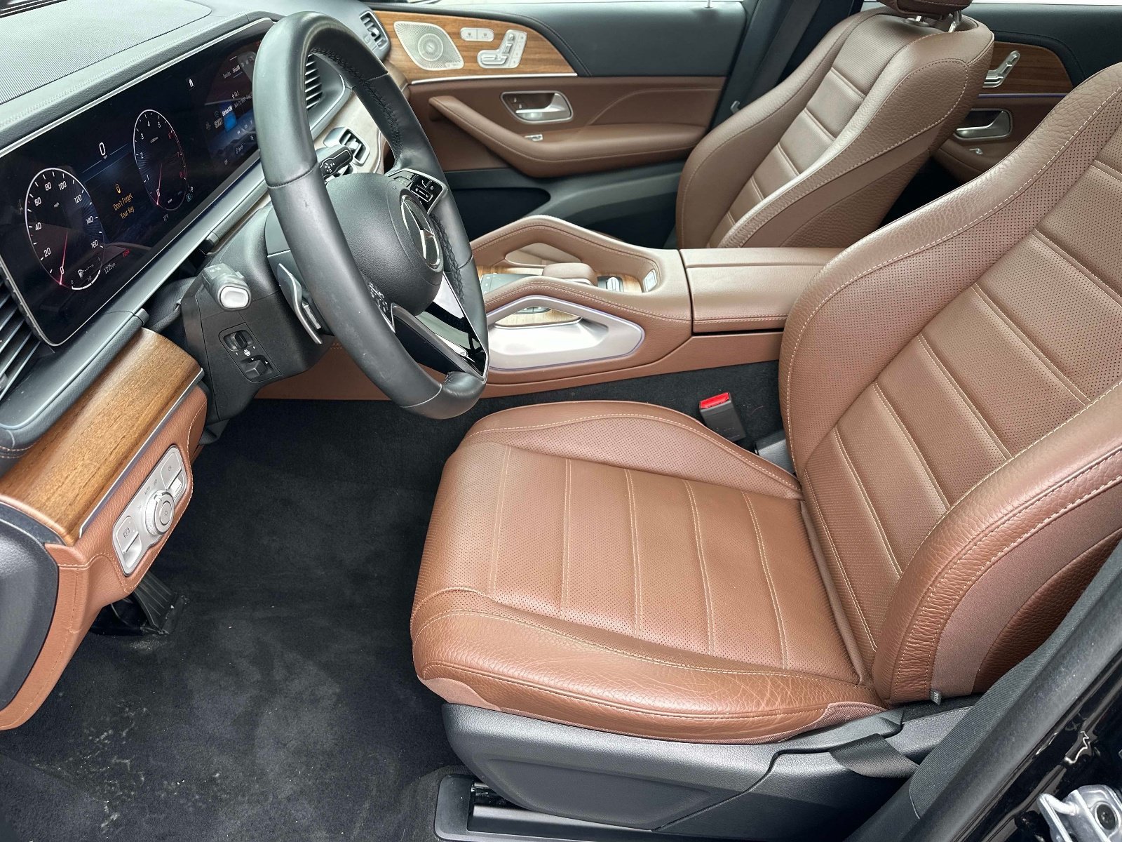 Certified Used 2024 Obsidian Black Metallic Mercedes-Benz GLS 450 image 20