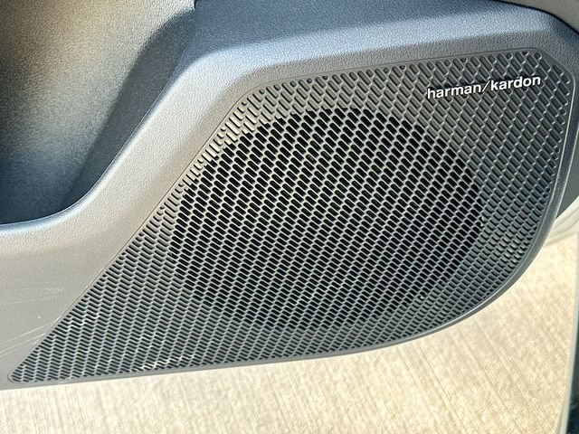 New 2026 Snow White Pearl Kia GT-Line image 19