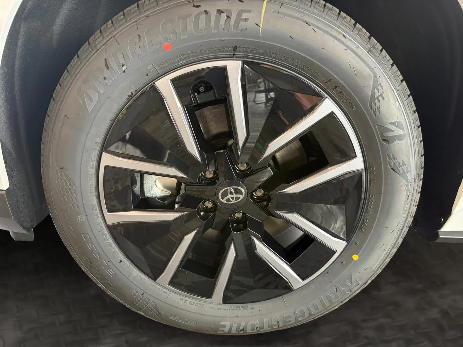 New 2026 Wind Chill Pearl Toyota XLE image 9