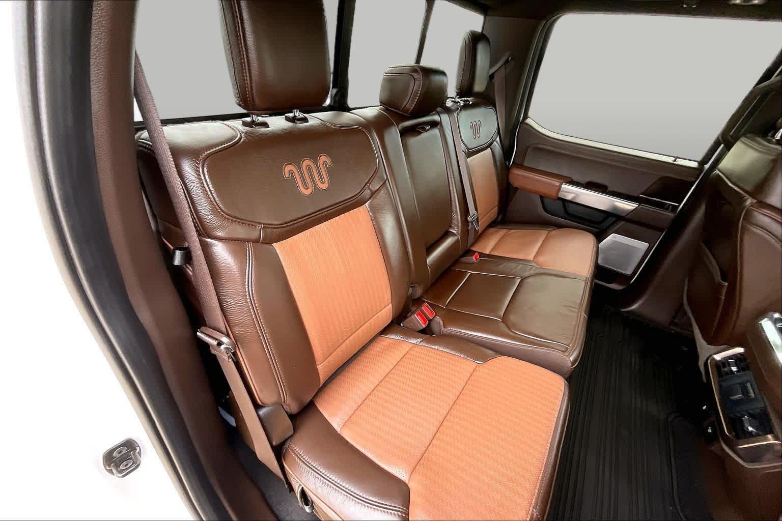 Used 2024 Star White Metallic Tri-Coat//Darkened Bronze Ford King Ranch image 20