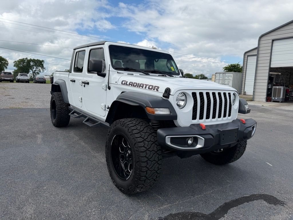 Used 2023 White Jeep Sport S image 2