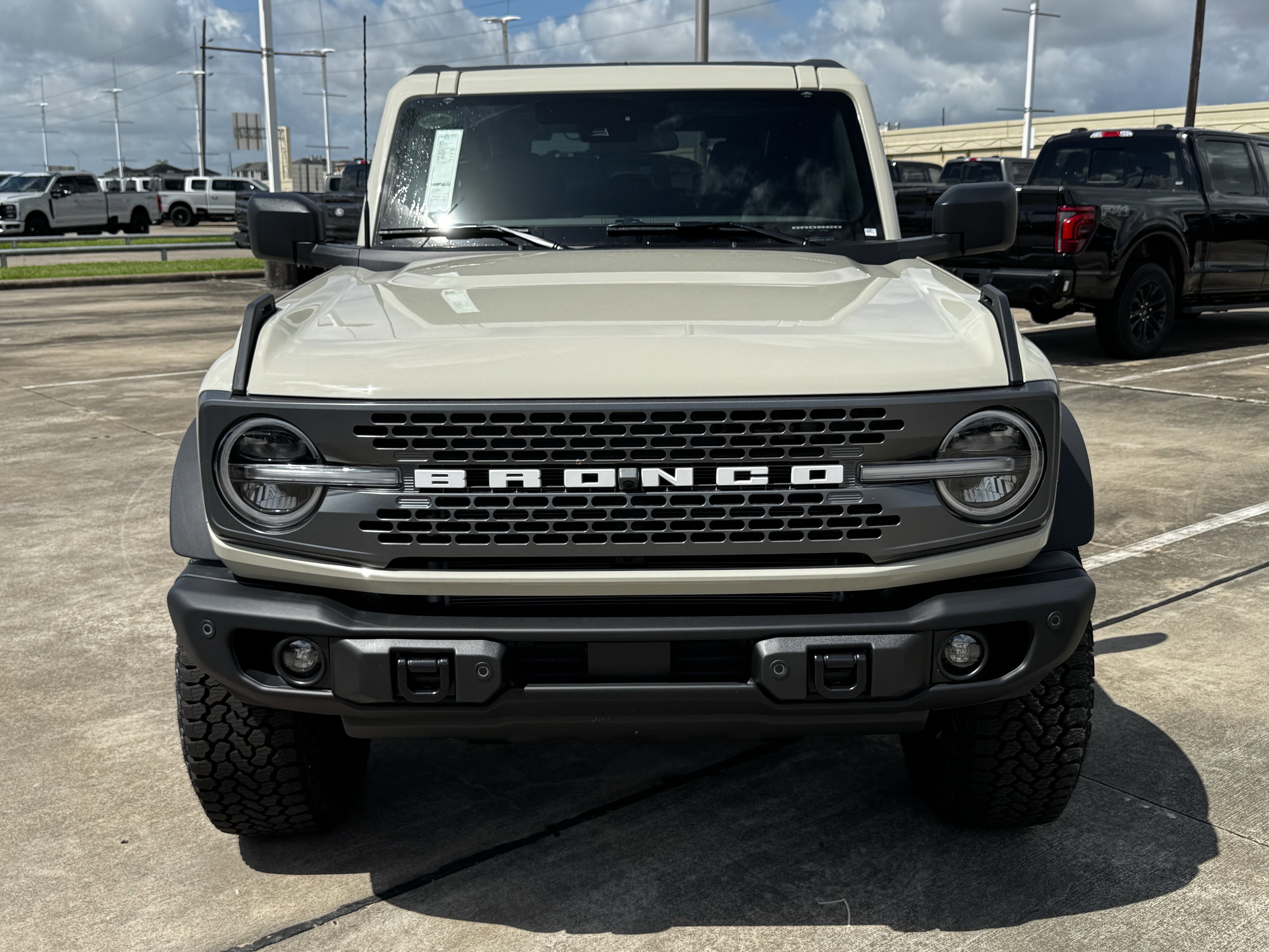 New 2026 Desert Sand Ford Badlands image 3