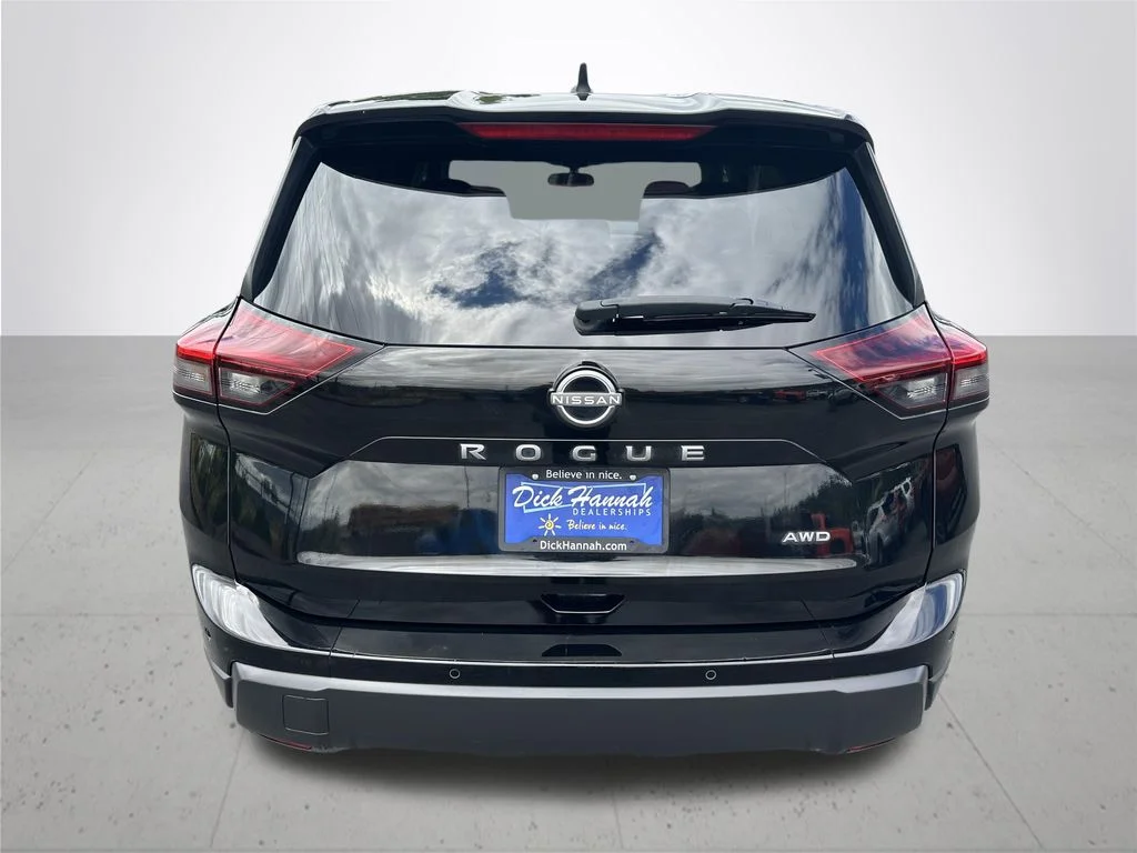 Used 2024 Black Nissan S image 8
