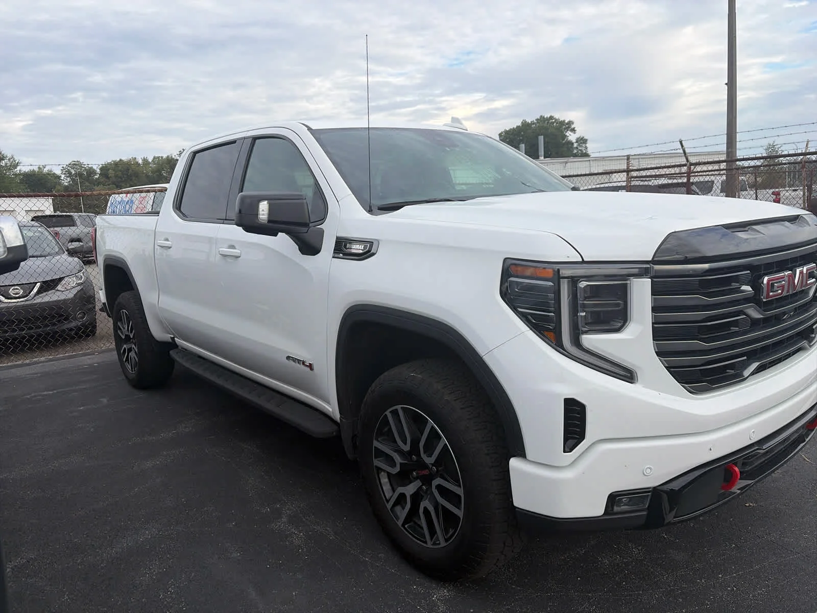 Used 2026 Summit White GMC AT4 image 3