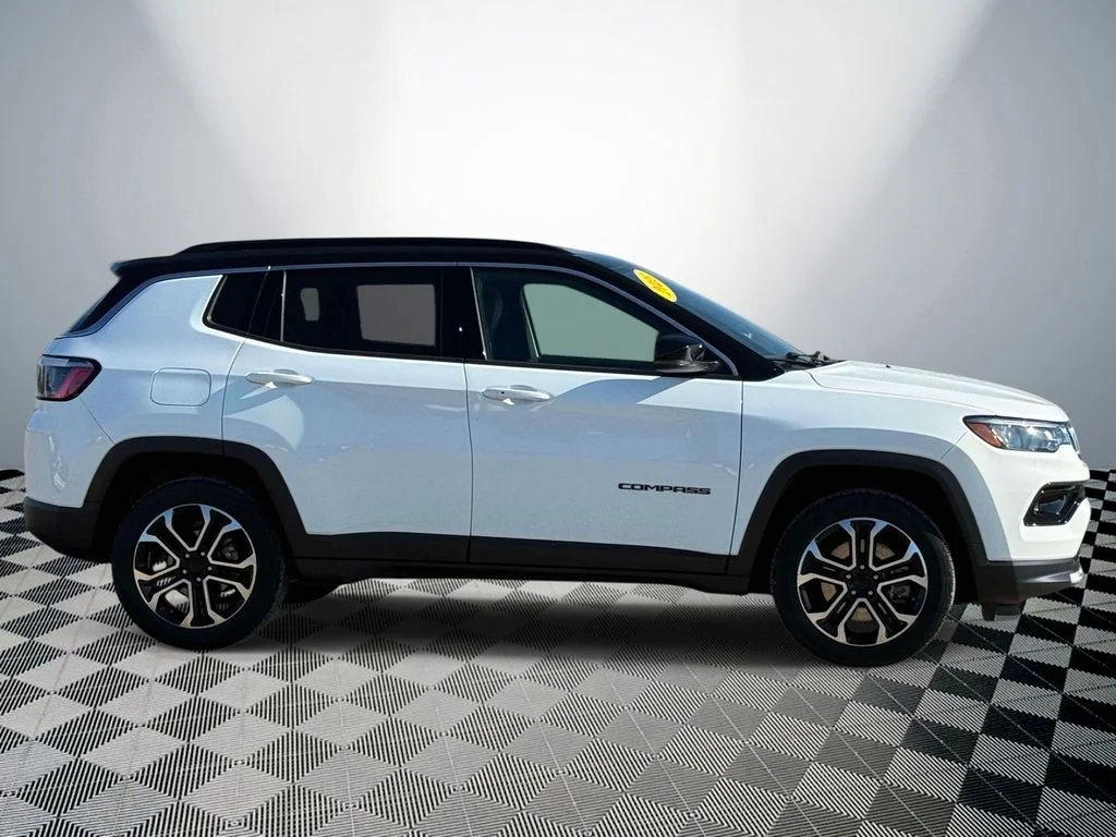 Used 2023 White Jeep Limited image 5