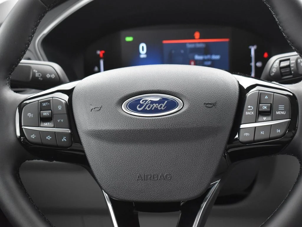 New 2025 White Ford Base image 19