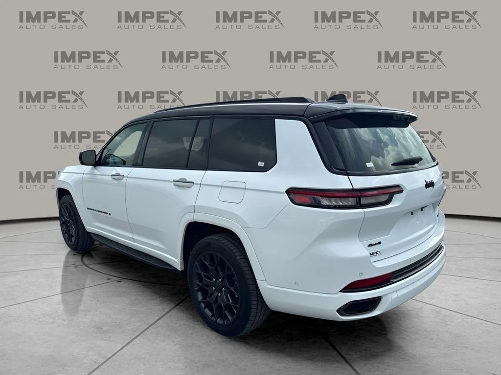 Used 2024 White Jeep Summit image 2