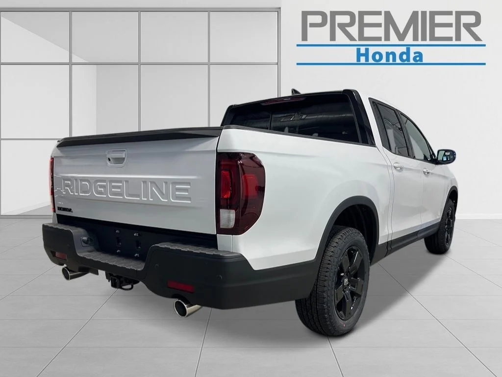 New 2026 Platinum White Pearl Honda Black Edition Two-Tone image 6
