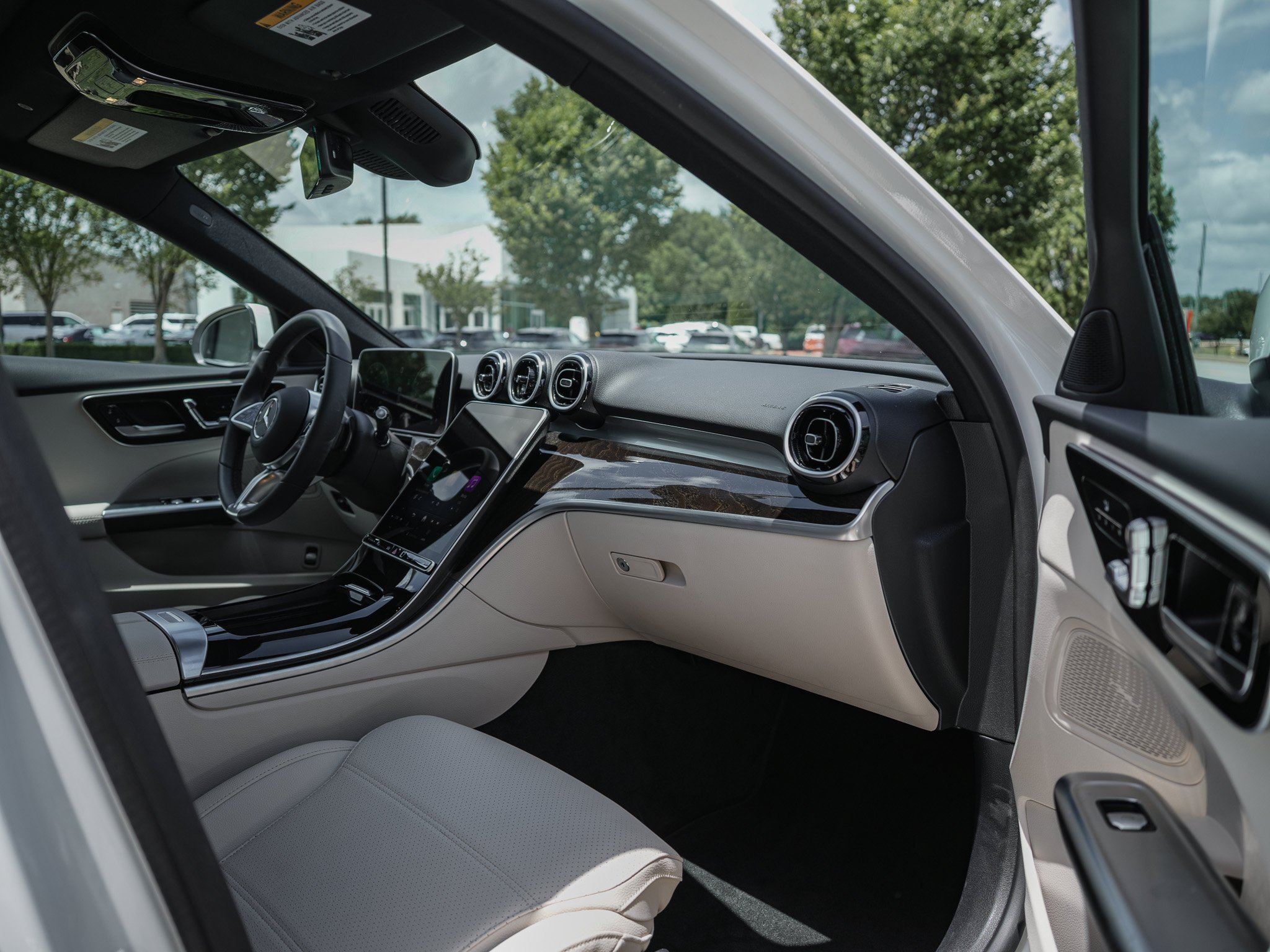 Certified Used 2025 Polar White Mercedes-Benz C 300 image 27