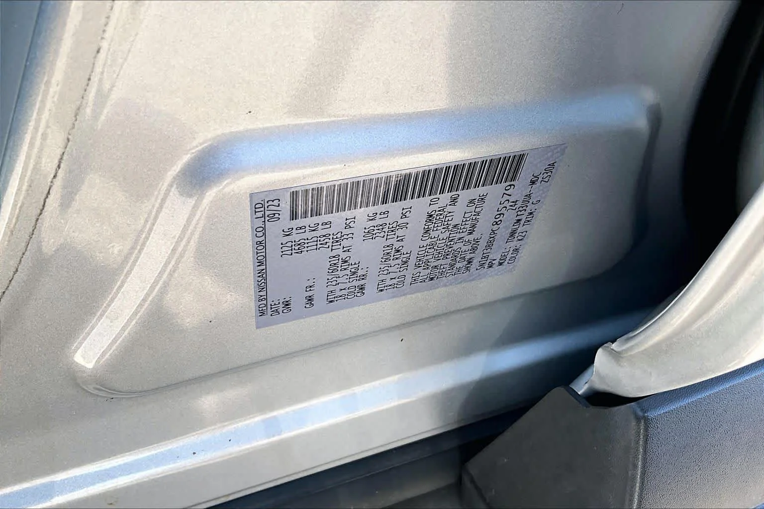 Used 2025 Super Black Nissan SV image 29