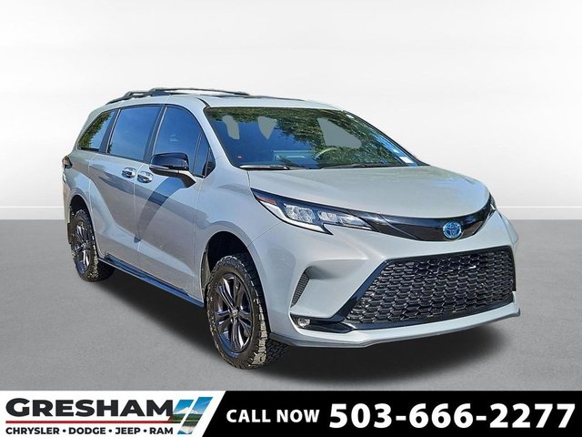 2025 Toyota Sienna XSE
