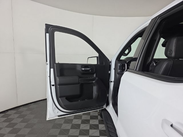 Used 2021 SUMMIT WHITE GMC AT4 image 25