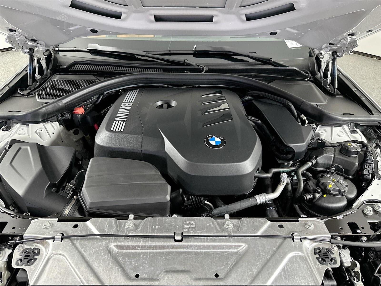 2025 BMW 3 Series 330i - Photo 60