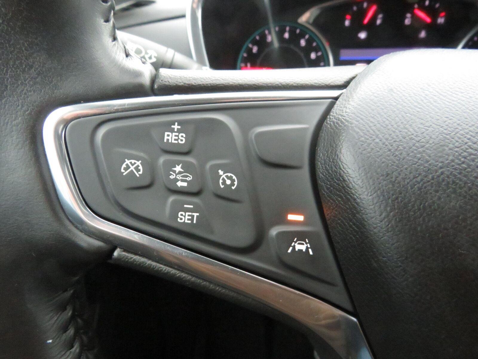 Used 2020 Mosaic Black Metallic Chevrolet LT image 30