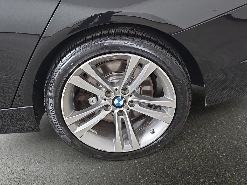Used 2016 Black Sapphire Metallic BMW 340i xDrive image 37