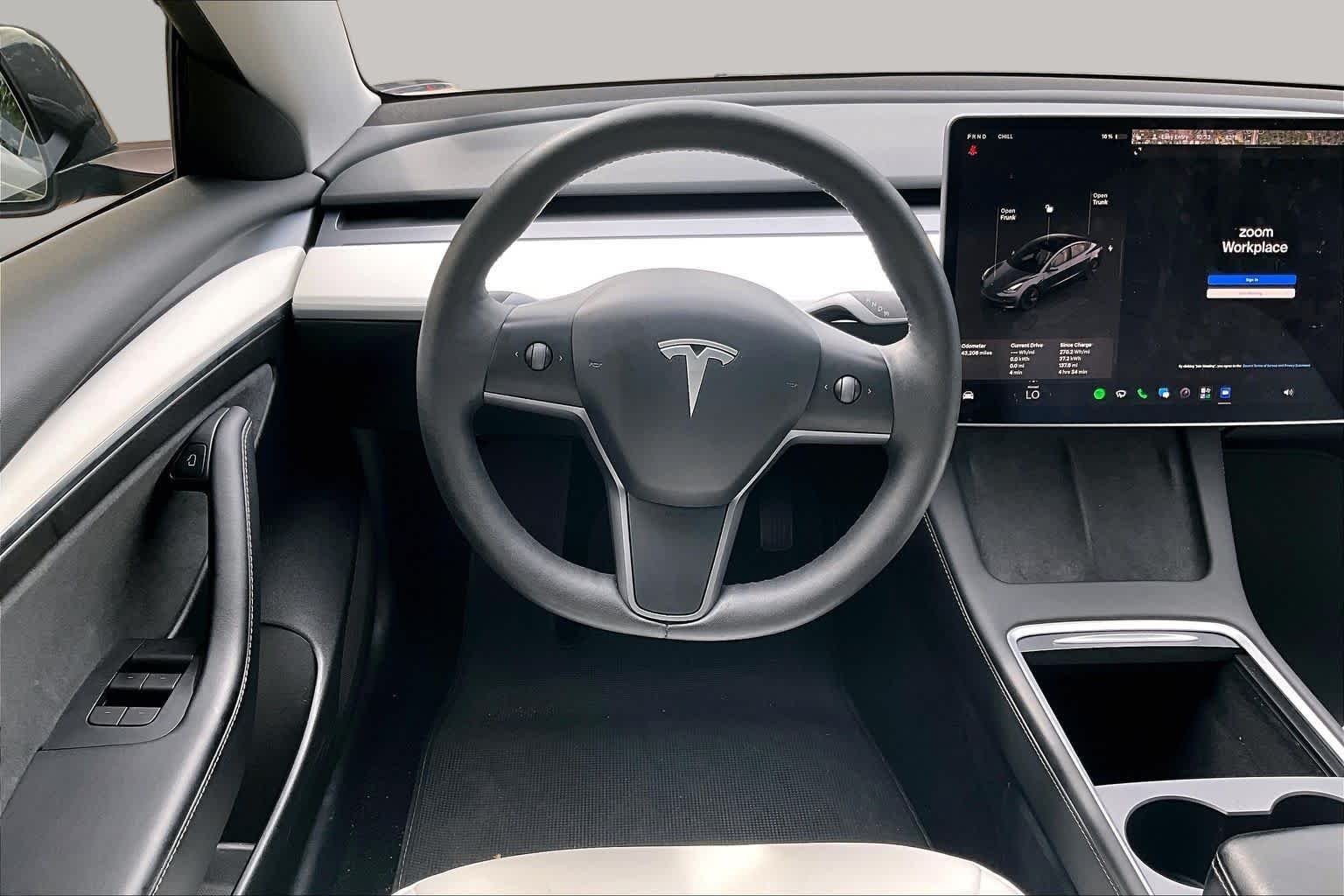 Used 2023 Deep Blue Metallic Tesla  image 17