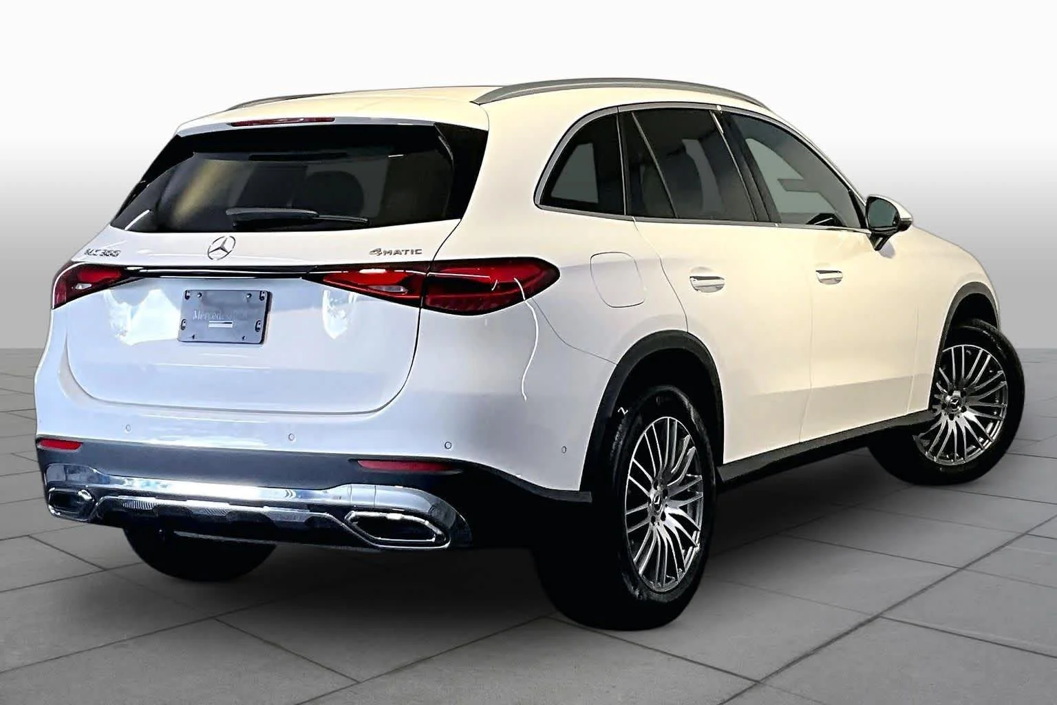 Certified Used 2026 Polar White Mercedes-Benz GLC 300 image 13