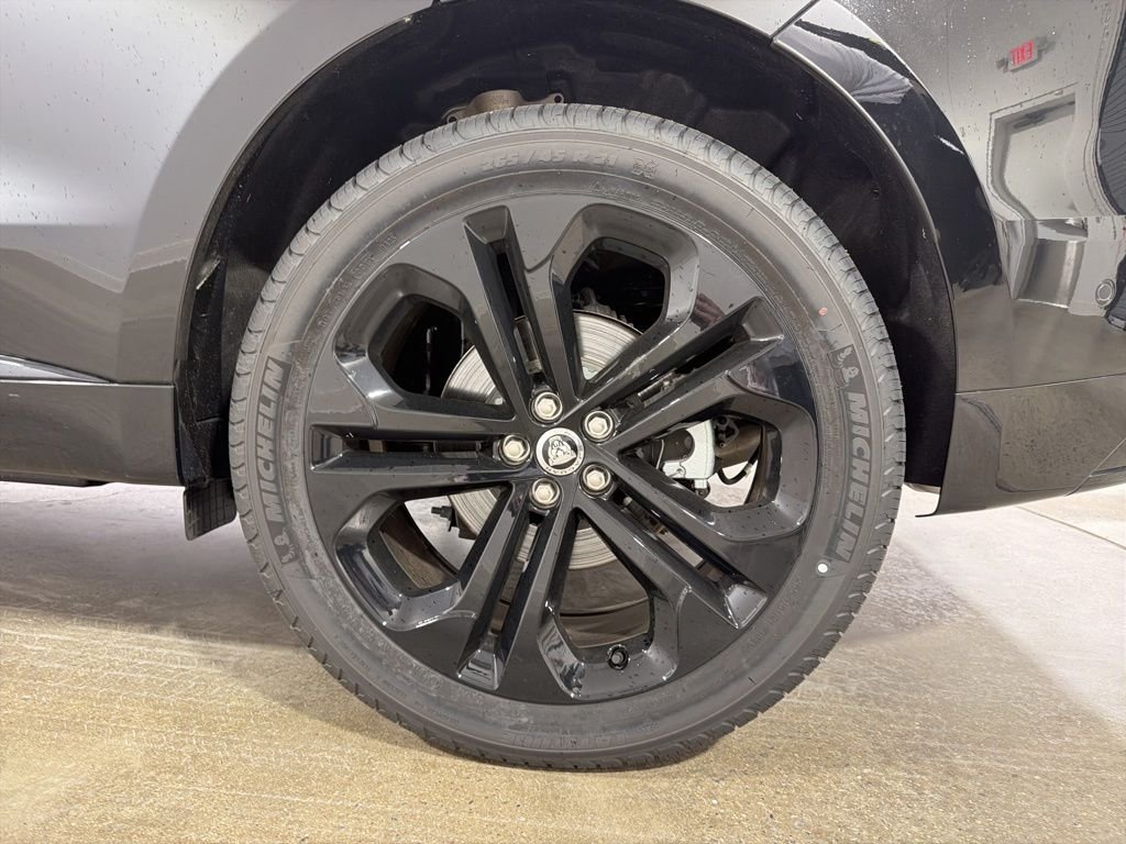 New 2026 Santorini Black Jaguar P400 R-Dynamic S image 30